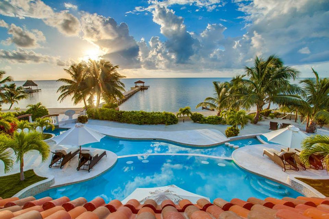 Sandy Point Coco Beach Resort photo
