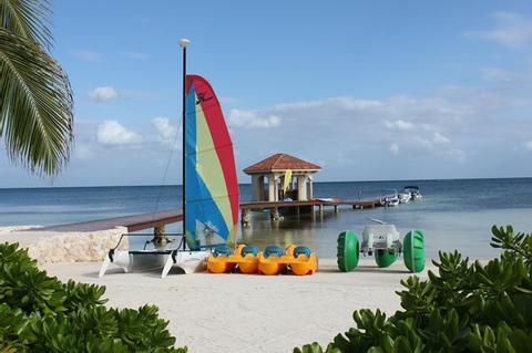 Sandy Point Coco Beach Resort
