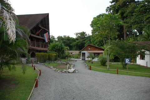 Suizo Loco Lodge Costa Rica