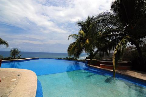 Vista de Olas Costa Rica