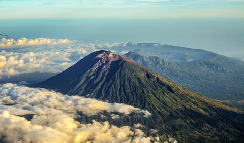 Gunung Agung Indonesia