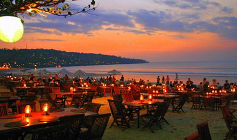 Dinner in Jimbaran Indonesia