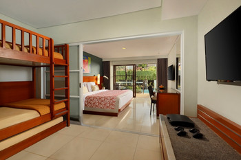 Bali Dynasty Resort photo 4