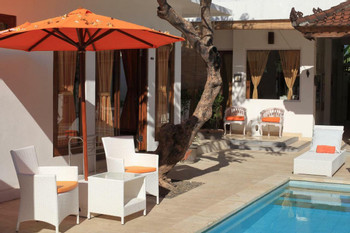 Villa Agung Beach Inn photo 4