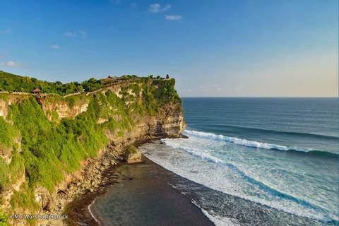 Beach Club and Uluwatu Temple Indonesia