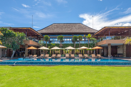 dNusa Lembongan Beach Club And Resort