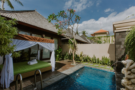 dNusa Lembongan Beach Club And Resort