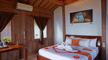Blue Harbor Beach Front Villa And Resto photo 2