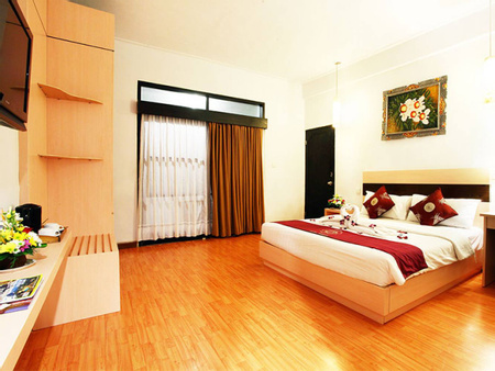 Puri Saron Hotel