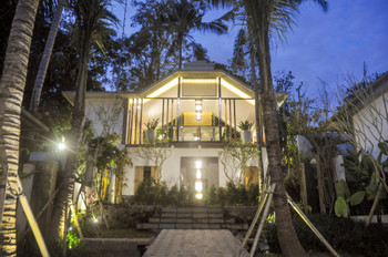 Amora Hotel photo 2