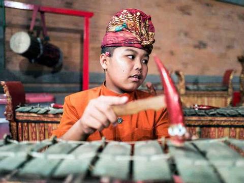  Balinese Gamelan Music Lesson