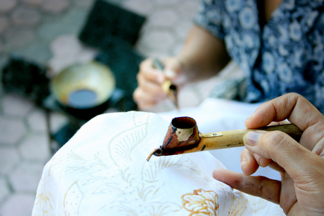 Bali Natural Dye Batik Lesson Photo
