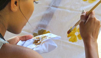 Bali Natural Dye Batik Lesson photo 2