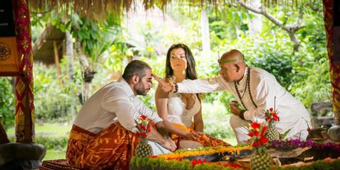 Brahman Blessing & Elephant Cave Tour Indonesia