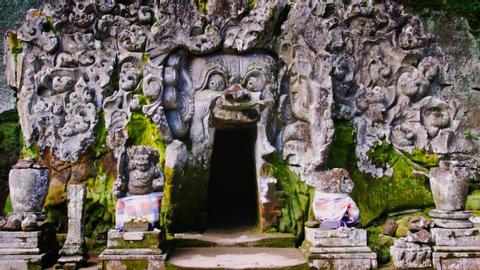 Brahman Blessing & Elephant Cave Tour Indonesia