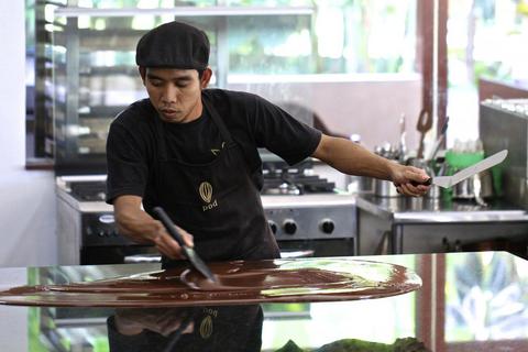 Pod Chocolate Factory - Chocolate Making Tour Indonesia