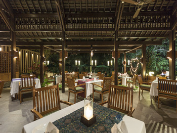 Romantic Dinner in Ubud photo 4