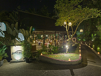 Romantic Dinner in Ubud photo 5