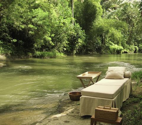 Exclusive Tjampuhan Ridge Walk with Royal Tea Indonesia