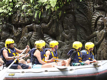 White Water Rafting photo 4