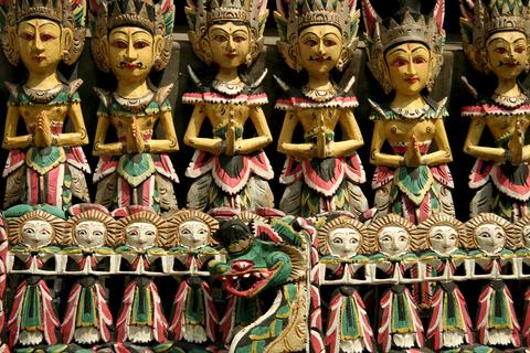 Wood Carving Class Indonesia