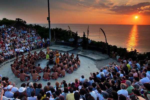 Uluwatu Temple and Kecak Dance