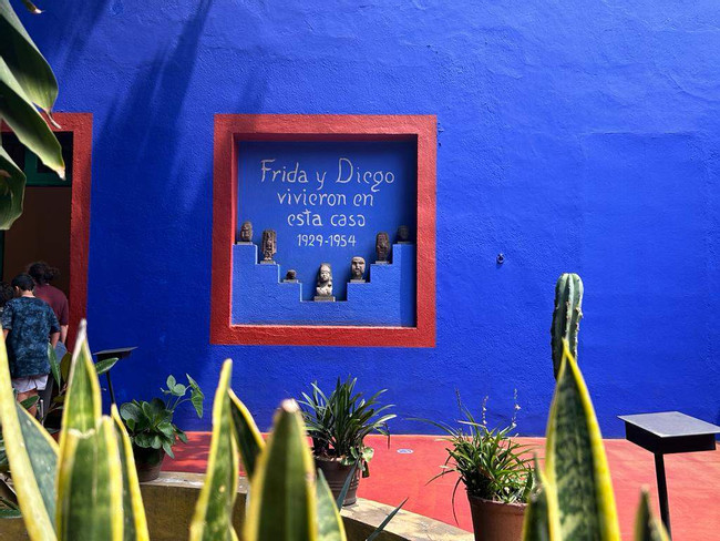 Frida Kahlo Museum (Casa Azul) Guided Visit photo