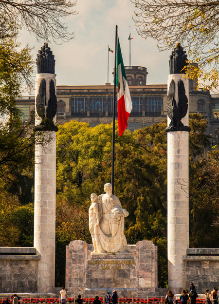 Luxury Polanco & Chapultepec Park Segway Tour photo 3