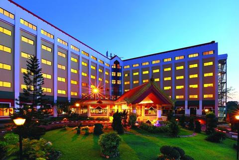 Summit Parkview Hotel