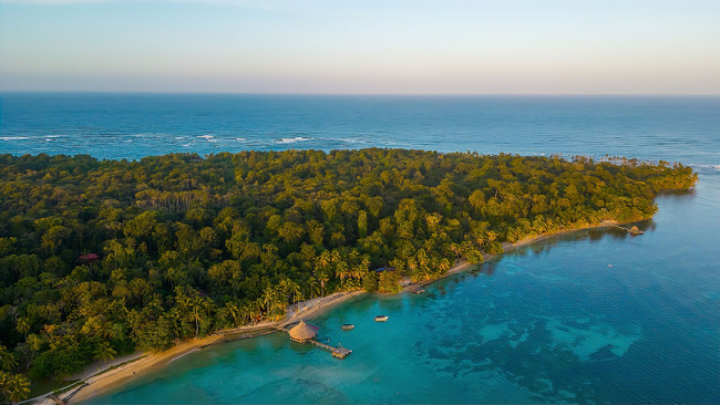 Casa Cayuco Eco-Adventure Lodge photo