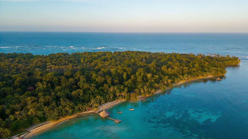 Casa Cayuco Eco-Adventure Lodge photo