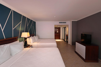Crowne Plaza Panama by IHG photo 3