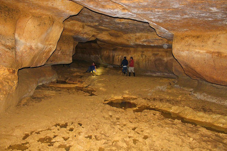 Karajía Sarcophagi & Quiocta Caves Full-Day Tour photo 2