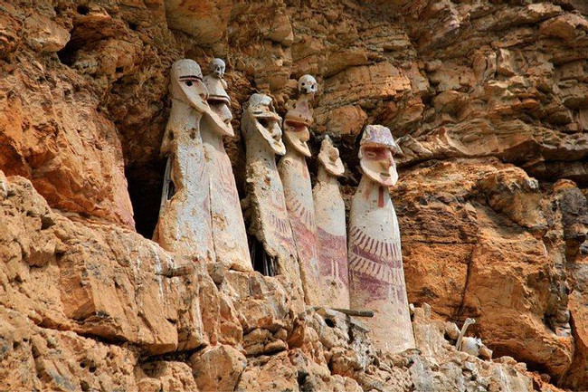 Karajía Sarcophagi & Quiocta Caves Full-Day Tour photo