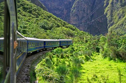 Poroy to Aguas Calientes Expedition Train #33  Peru