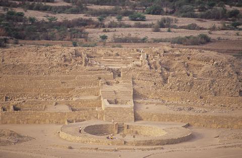 Trip from Huaraz to Lima with visit to Caral Ruins on route Peru