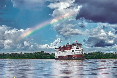 La Perla Amazon Cruise