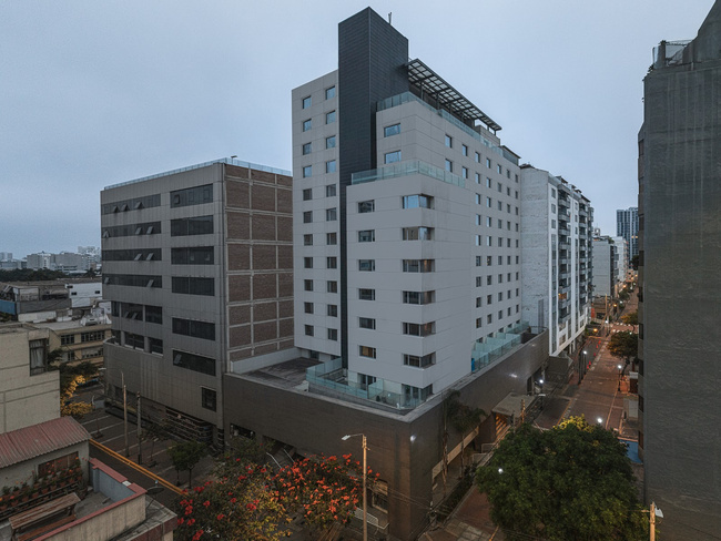 Sonesta Hotel Miraflores Photo