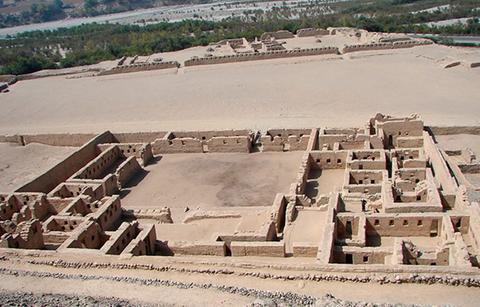 Tour to Tambo Colorado Peru