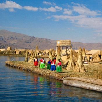 Uros Floating Islands Half Day Tour photo 4
