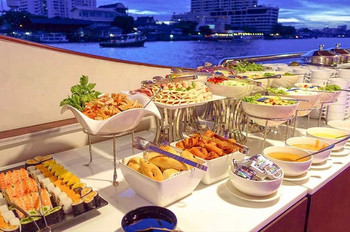 Evening Dinner Cruise with Grand Pearl Cruise photo 2