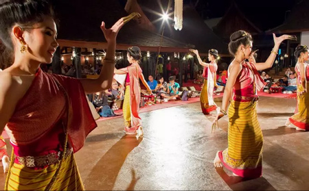 Evening Khantoke Dinner at Old Chiangmai Cultural Center