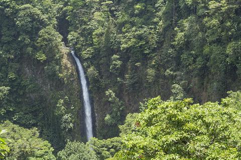 2-in-1 La Fortuna Waterfall and Chocolate Tour Costa Rica