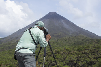 2 in 1 Volcano Hike and Paradise Hot Springs photo 4