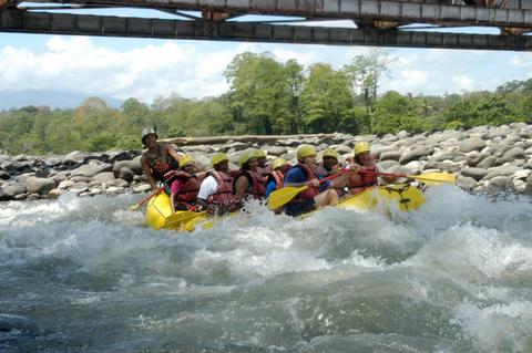 Reventazon River Rafting Class II-III Costa Rica