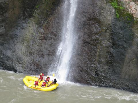 Pacuare River Rafting 4 Day Trip Costa Rica