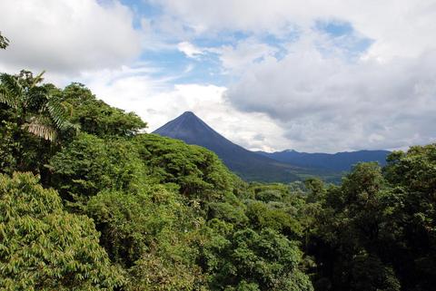 Arenal 4 in 1 Hanging Bridges & Baldi Hot Springs Costa Rica