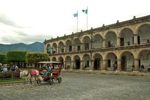 Tour de Medio Día por Antigua Guatemala