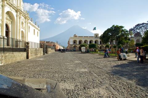 Tour de Medio Día por Antigua Guatemala