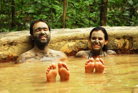 Combo de Aventura Guachipelin de un día Costa Rica